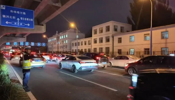 全国多地涨工资落地 涨幅在10%以上