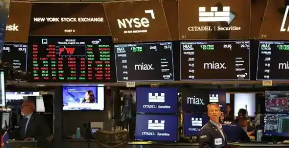 特朗普上任一年，美股跑输全球大盘，中欧全面反超