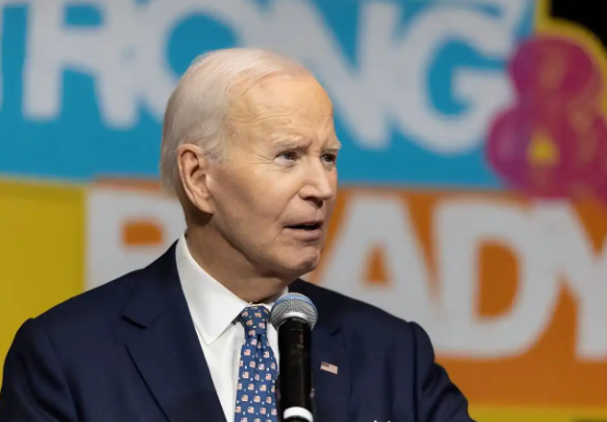 拜登怒诉特朗普:让国家蒙羞