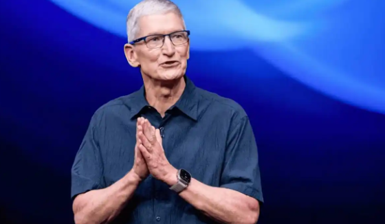 苹果公司正在加紧制定接班人计划，库克最快明年卸任CEO