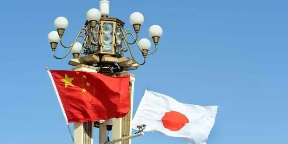 高市“搞事” 中国就让她懂事，中方严肃警告