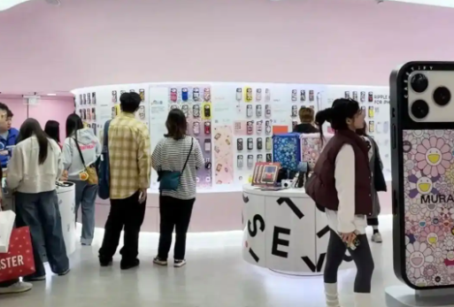 卖手机壳原来比卖手机还赚钱，数量真的能比过质量