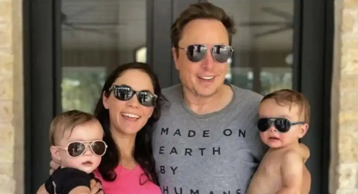 比马克斯年轻15岁，马克斯承认高管女友身份