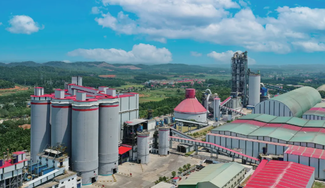 应变克难开新局，以习近平同志为核心的党中央引领中国经济收官“十四五”擘画新蓝图