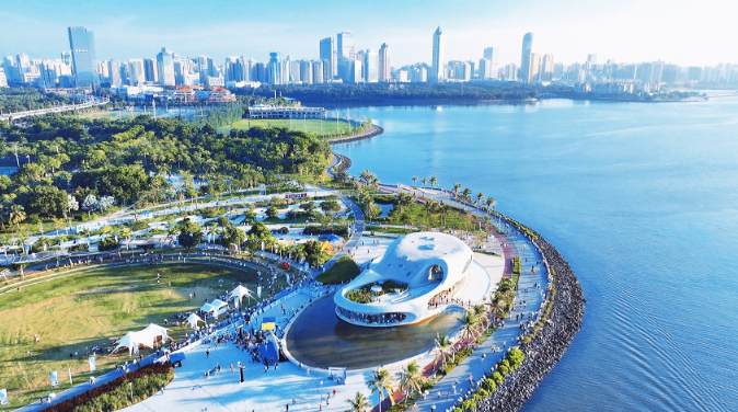 旅游业火爆：海南旅游年收入突破2000亿元