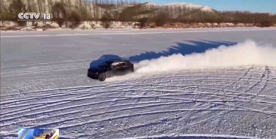 视频丨极寒体验、极速驰骋!内蒙古冰雪游玩出新花样
