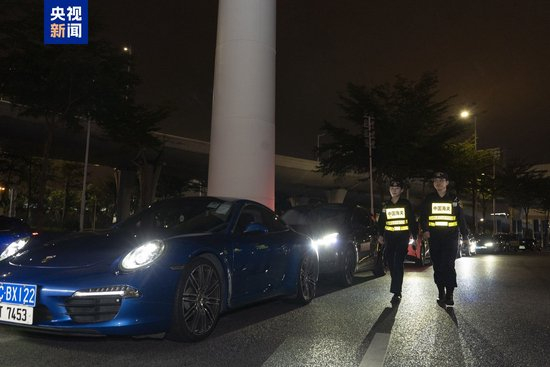 视频丨首批车主通关!“粤车南下”驶入香港市区 湾区双向通行再升级