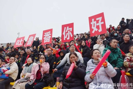 铸牢中华民族共同体意识丨一场跨越3000公里的足球之约