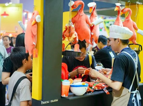 好评中国丨“情绪经济”焕新，为发展注入温暖动能