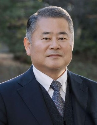 深追踪丨曝光！一边“拥核”，一边“台湾有事”：高市早苗这位亲信劣迹斑斑！