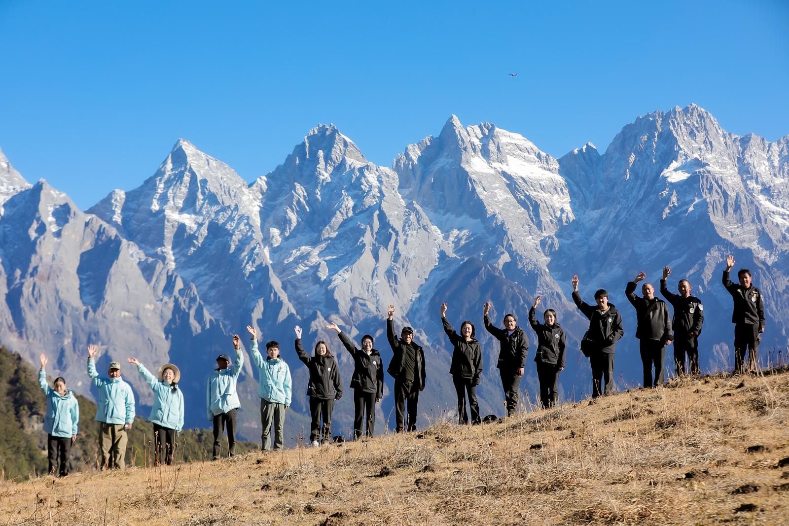 装备+保险+护肤！给雪山巡护员的硬核守护“太戳了”！