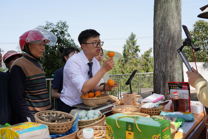 数览中国脉动|“村潮”奔涌!“村字号”助力乡村更美好