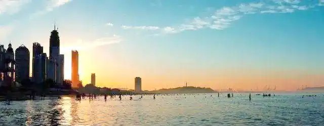 探索中国十大海滨城市的迷人魅力
