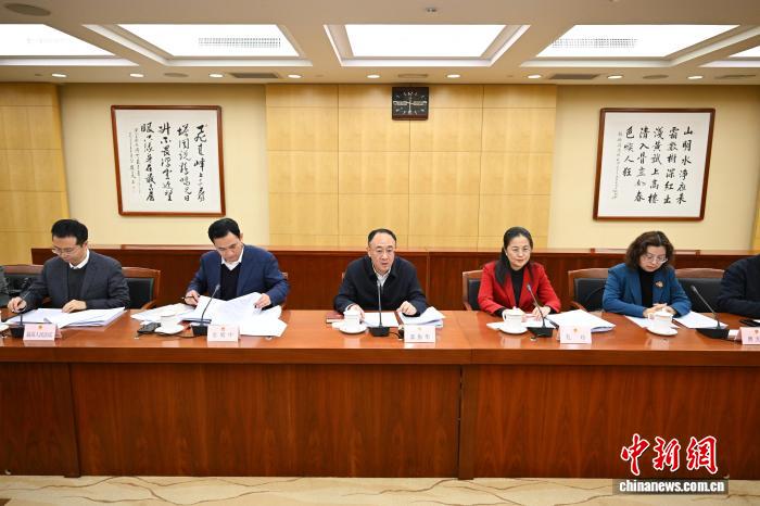 (全国两会)全国人大代表建议办理,“金点子”何以“落地有声”?