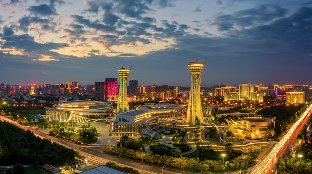 还是苏厉害 十五五期间GDP万亿之城达9 保持第一 粤浙鲁杀得难分