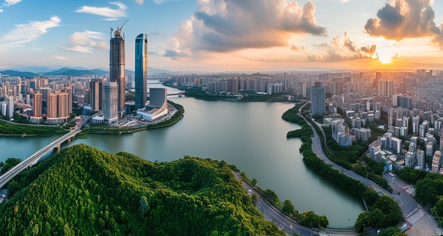 还是苏厉害 十五五期间GDP万亿之城达9 保持第一 粤浙鲁杀得难分