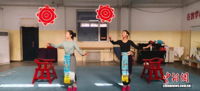 (寻味中华|艺林)“东方芭蕾”惊艳众人 蒲剧以“小精尖”开新篇