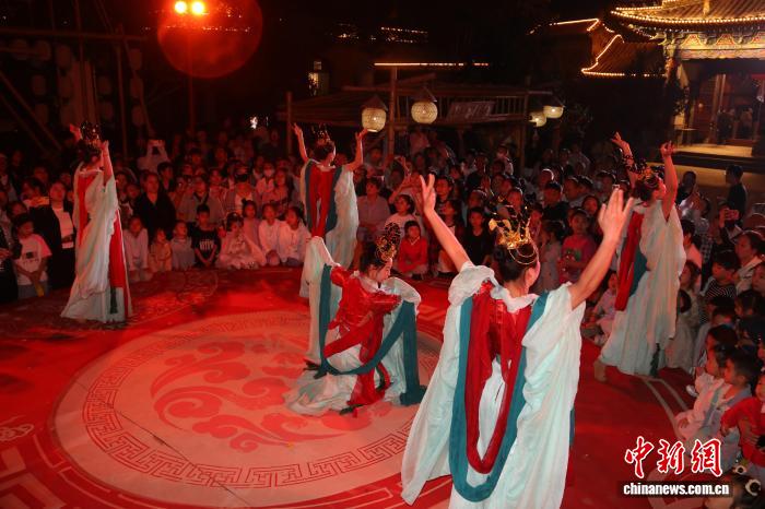 (寻味中华|艺林)“东方芭蕾”惊艳众人 蒲剧以“小精尖”开新篇