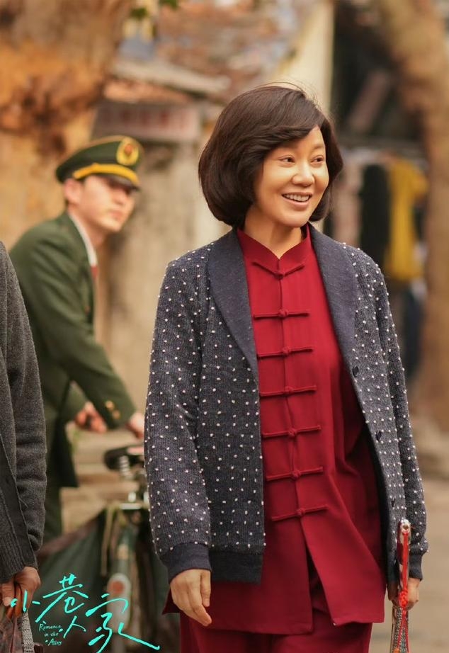 2025年代剧排名:《小巷人家》第一,杨幂新剧杀疯了