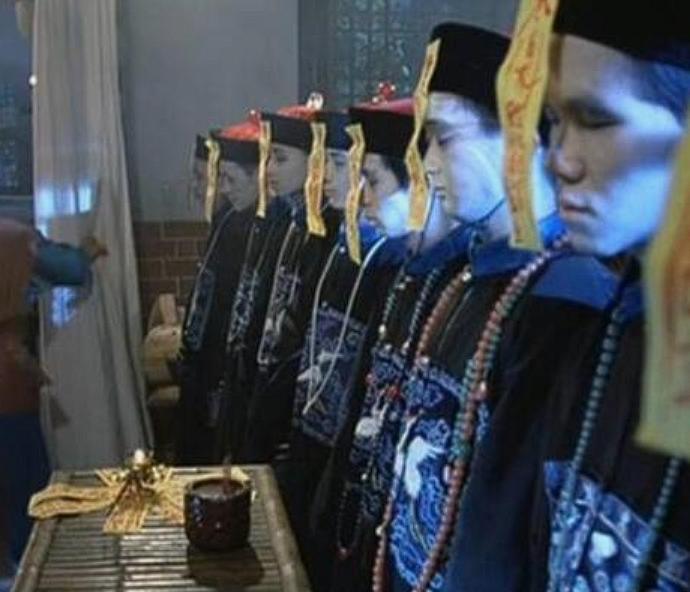 世界上最邪恶的四大动物，僵尸鸟专吃动物大脑