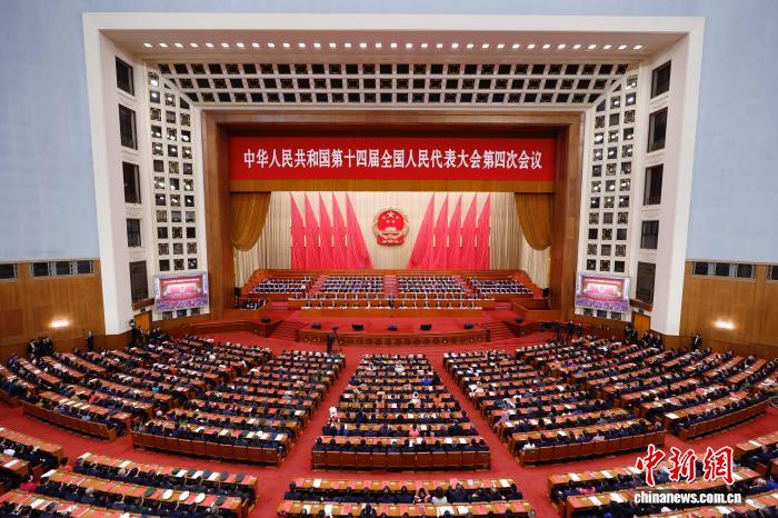 事关让“石榴籽”抱得更紧，中国出台民族团结进步促进法