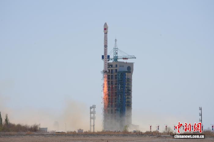 中国成功发射高精度温室气体综合探测卫星