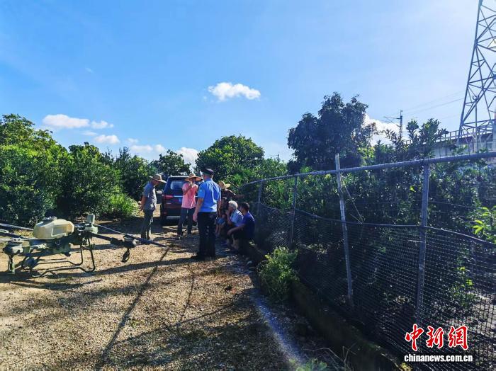 广东江门：警企联动 为柑园低空作业系上“安全缰绳”