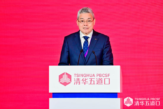 浦发银行行长谢伟：商业银行需主动识变应变，加速AI赋能数智转型