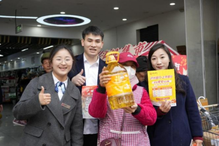 从“一分集市”到“满分生活”——泸永江支行打造乡镇惠民金融新场景