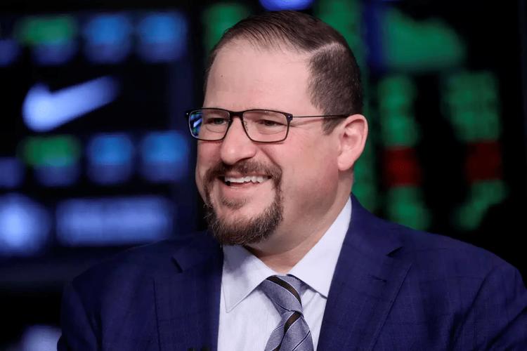 直击2026达沃斯|当有人谈论AI泡沫时,高通安蒙看到了一个“被低估”的未来