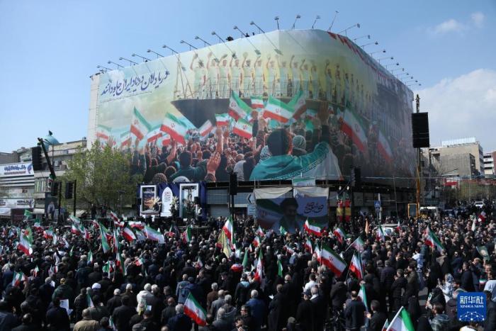 东西问|海湾死局“三国杀”